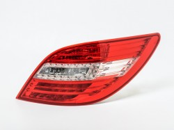 Aizmugures lukturis Mercedes-Benz R-class W251 (2010-), lab.pusē ― AUTOERA.LV