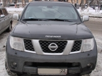 Dzinēja pārsega deflektors Nissan Pathfinder (2004-2010)