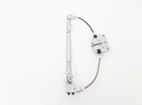 Aizmugureslogu pacelšanas mehānisms no Skoda Octavia (2005-2008) pa kreisi