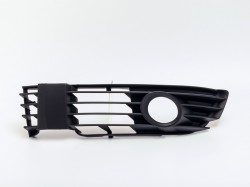 Front bumper grill with holes for fog lamps VW Passat B5 (2000-2005), left side  ― AUTOERA.LV